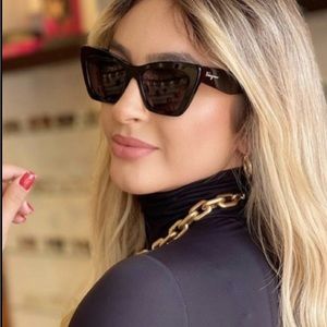 Salvatore Ferragamo Cat eye Sunglasses SF929S
